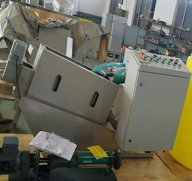 Loren Hotel LDL-131 Sludge Screw Dewatering Machine