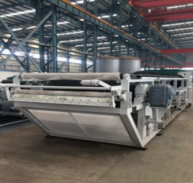 Sludge or Slurry Compactor Machine